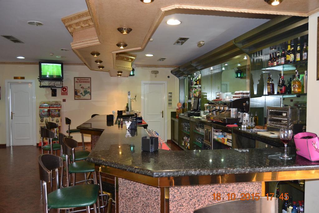 Hotel Poniente Moraleda De Zafayona Екстериор снимка