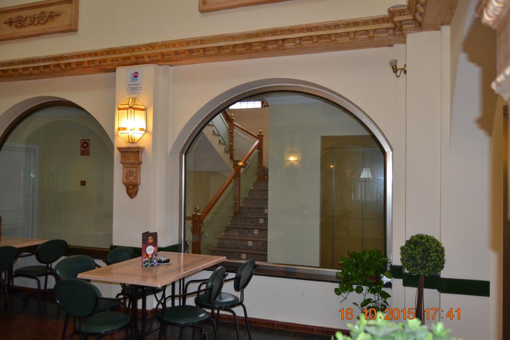 Hotel Poniente Moraleda De Zafayona Екстериор снимка