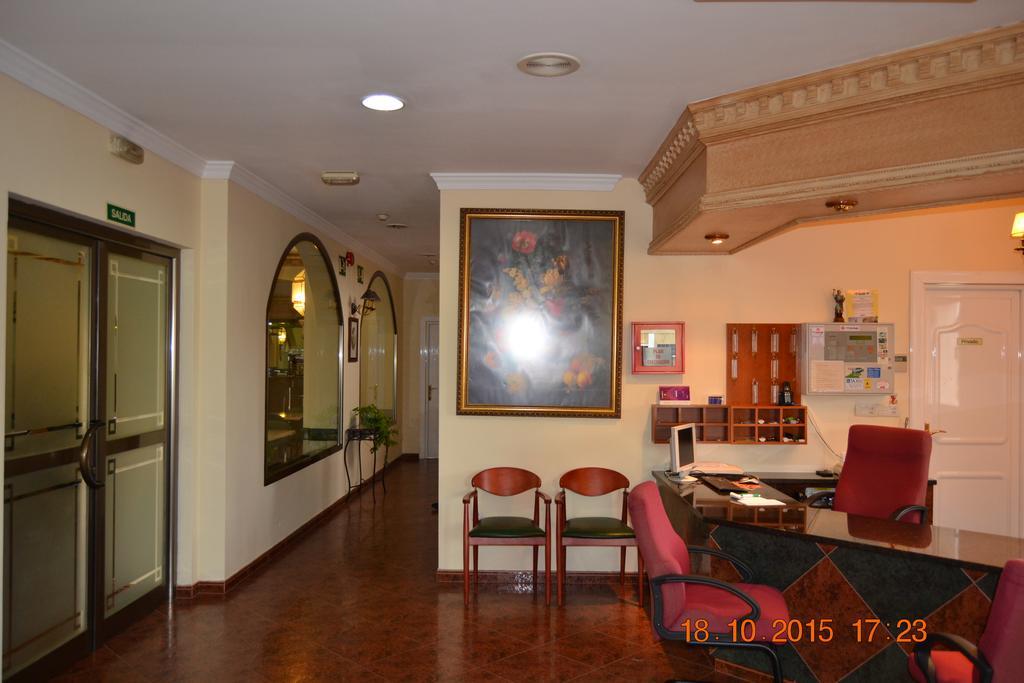 Hotel Poniente Moraleda De Zafayona Екстериор снимка