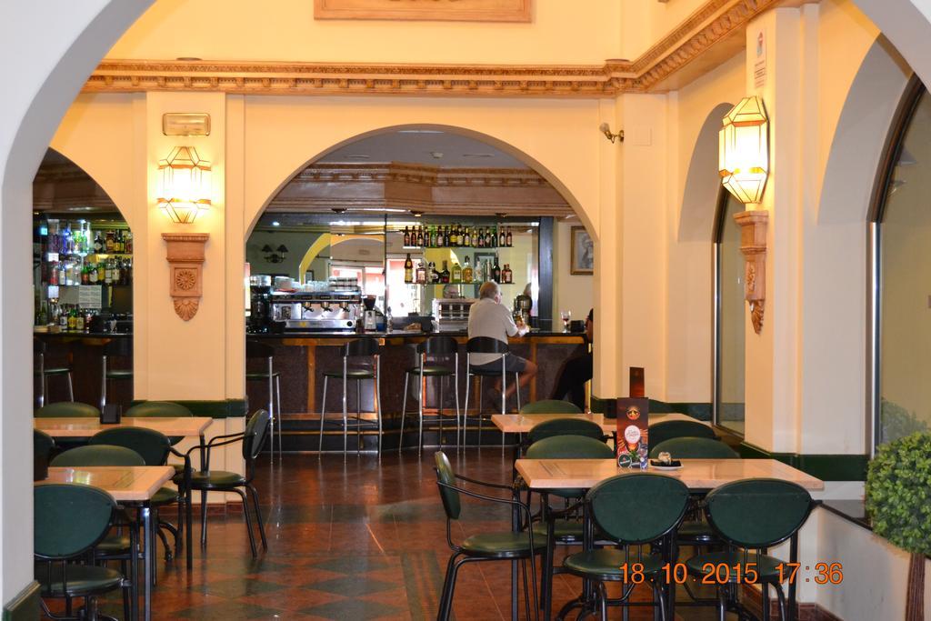 Hotel Poniente Moraleda De Zafayona Екстериор снимка