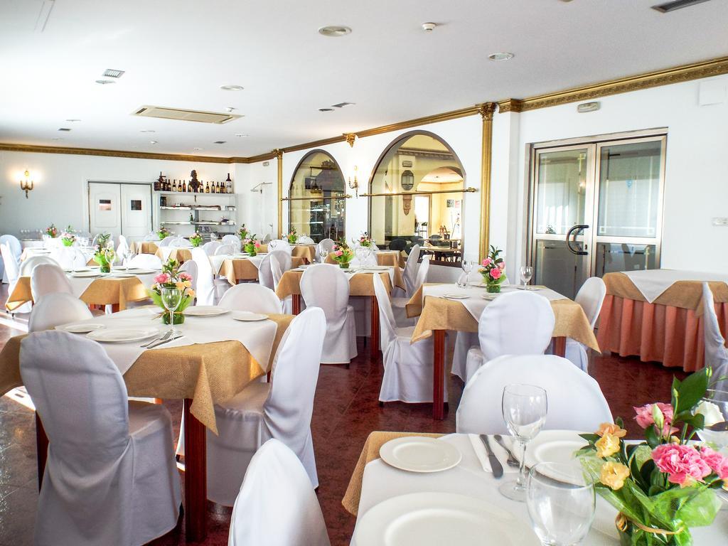 Hotel Poniente Moraleda De Zafayona Екстериор снимка