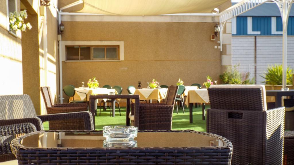 Hotel Poniente Moraleda De Zafayona Екстериор снимка
